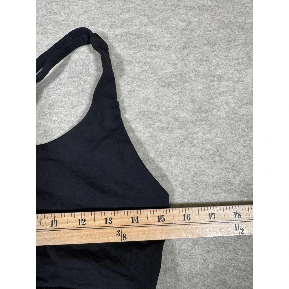 Lululemon Sports Bra Womens 8 Black Strappy Crossback Yoga Athletic Gym Running